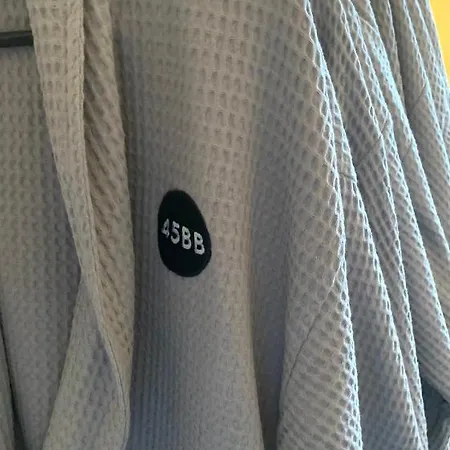 Apartment 45bb