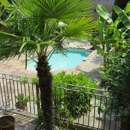Apartment 45bb *